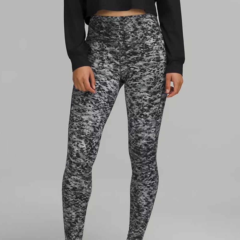 LuluLemon Base Pace High-Rise Tight Estuary Grey Multi Full Length Size 4